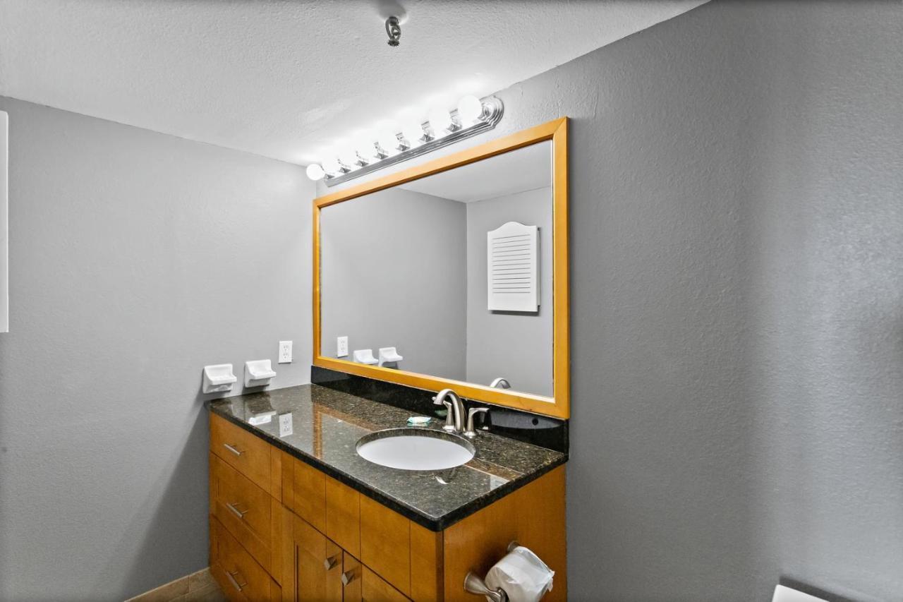 #502 Beach Place Condos - Nightly Rental St. Pete Beach Eksteriør billede